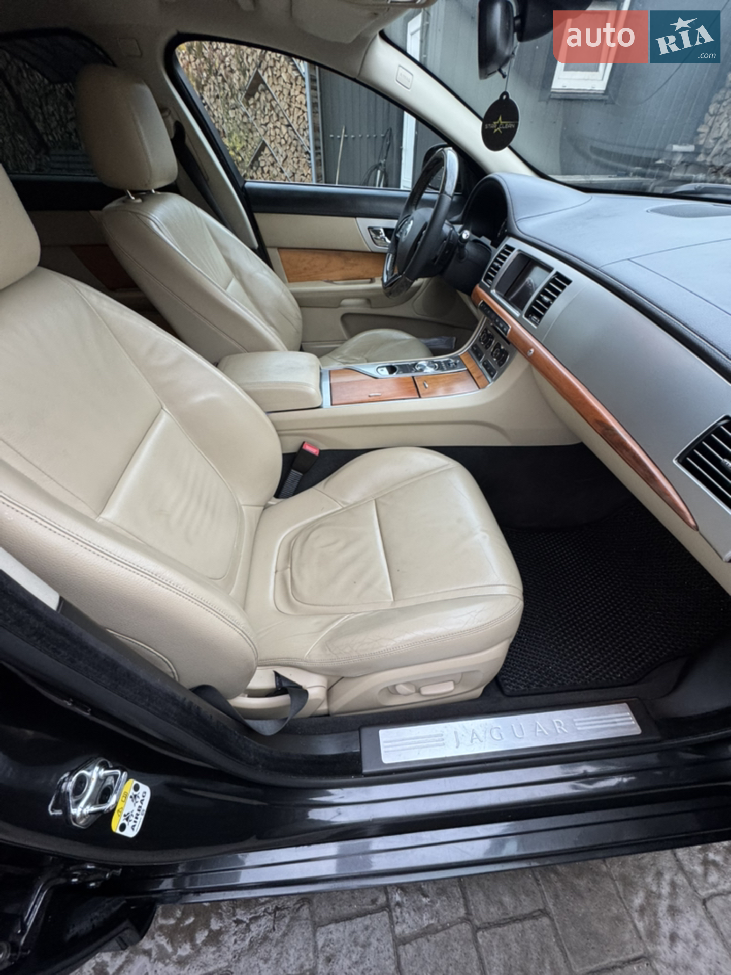 2012 Jaguar XF - мініатюра 4