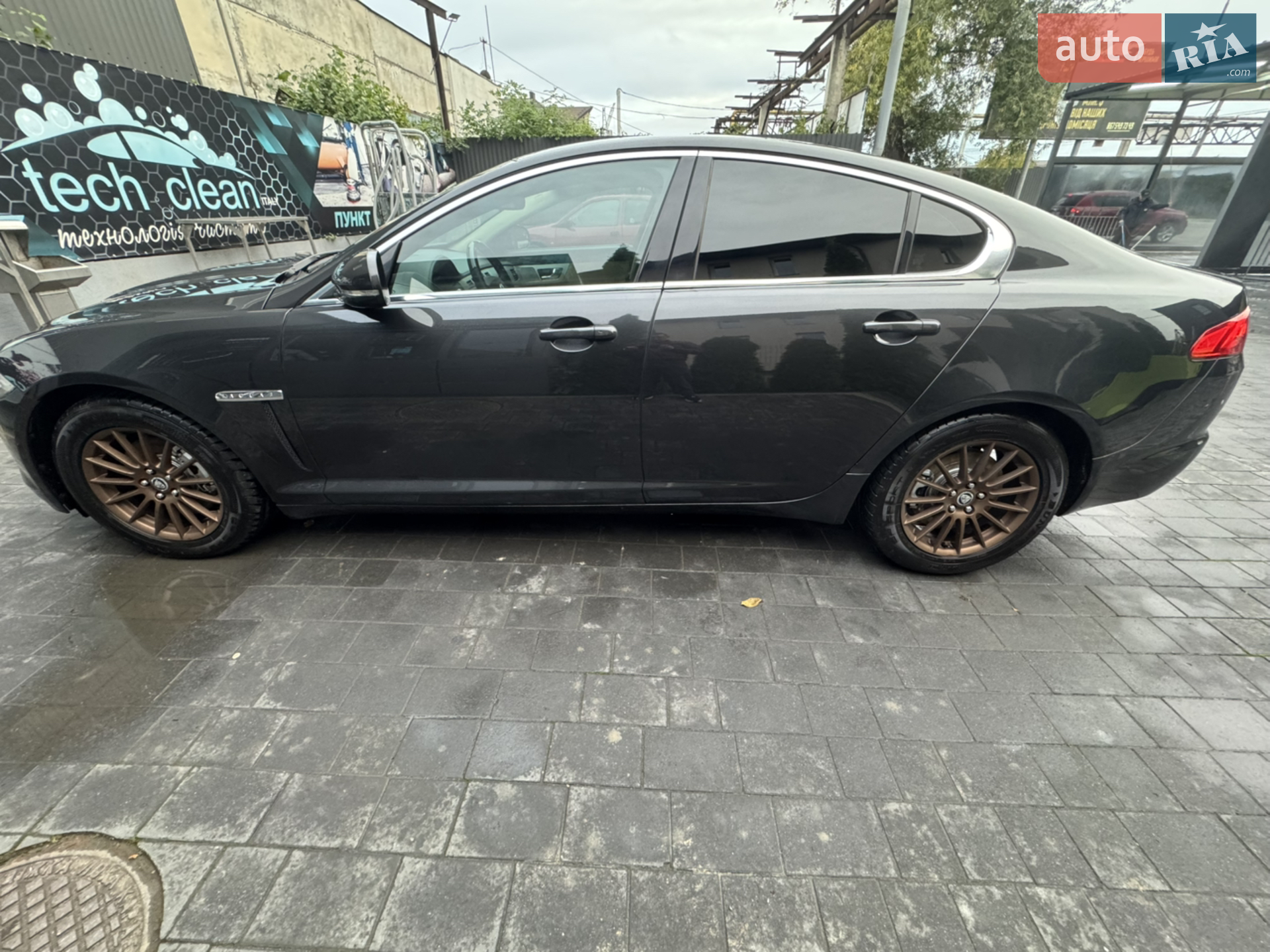 2012 Jaguar XF - мініатюра 11