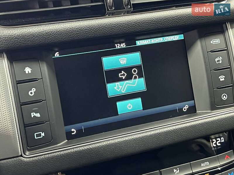 Седан Jaguar XF 2016 в Одесі