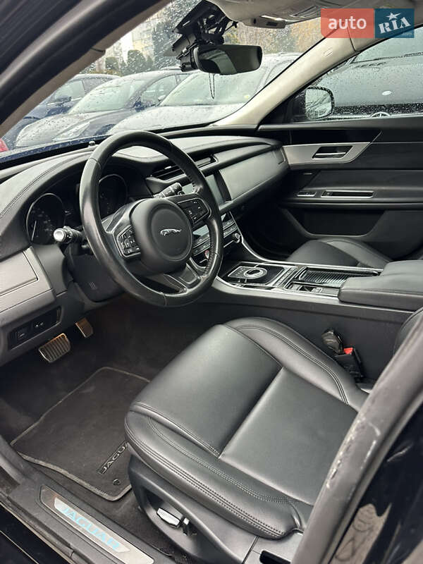 Седан Jaguar XF 2016 в Львові фото 6 Седан Jaguar XF 2016 в Львові