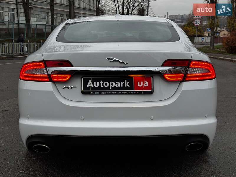 Седан Jaguar XF 2013 в Киеве фото 16 Седан Jaguar XF 2013 в Киеве