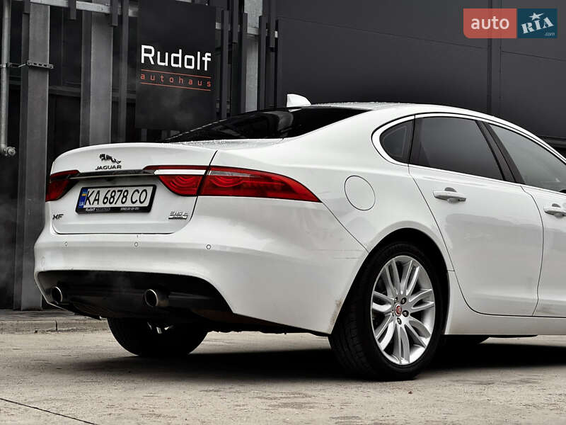 Седан Jaguar XF 2015 в Киеве фото 5 Седан Jaguar XF 2015 в Киеве