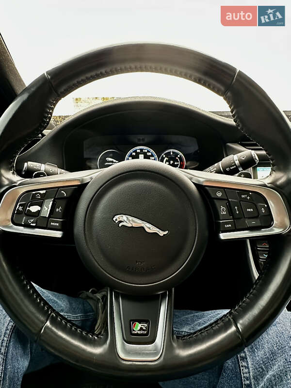 Седан Jaguar XF 2016 в Києві фото 39 Седан Jaguar XF 2016 в Києві