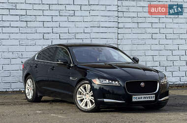 Седан Jaguar XF 2016 в Києві