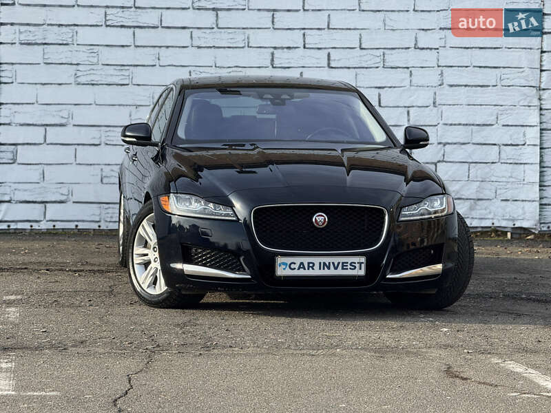 Седан Jaguar XF 2016 в Києві