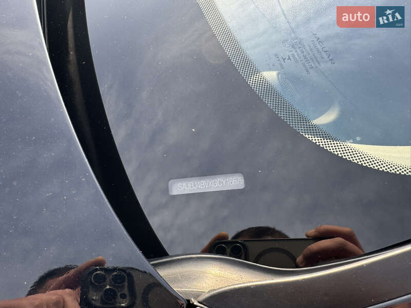 Седан Jaguar XF 2016 в Києві