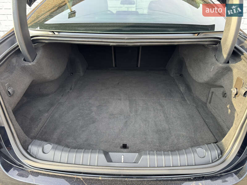 Седан Jaguar XF 2016 в Києві