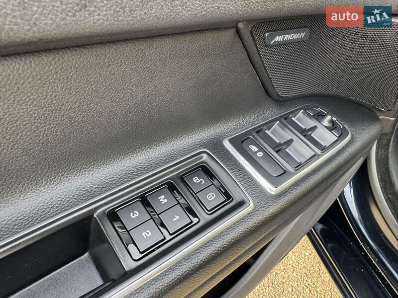 Седан Jaguar XF 2016 в Києві