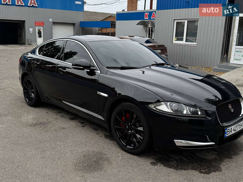 Седан Jaguar XF 2012 в Кропивницком
