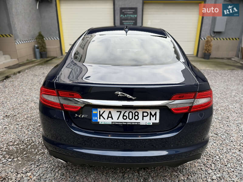 Седан Jaguar XF 2013 в Києві