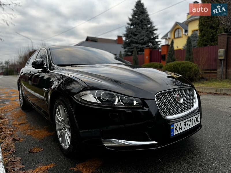 Седан Jaguar XF 2013 в Киеве