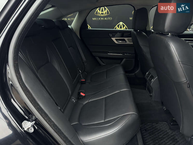 Седан Jaguar XF 2016 в Києві фото 12 Седан Jaguar XF 2016 в Києві