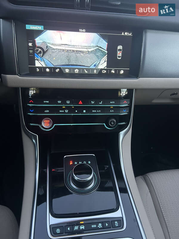 Седан Jaguar XF 2020 в Харкові