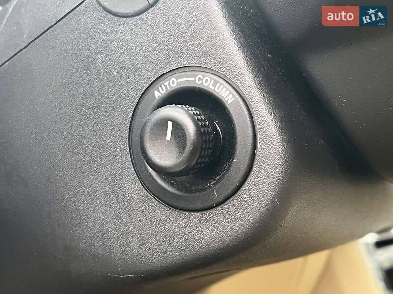 Седан Jaguar XF 2014 в Львове