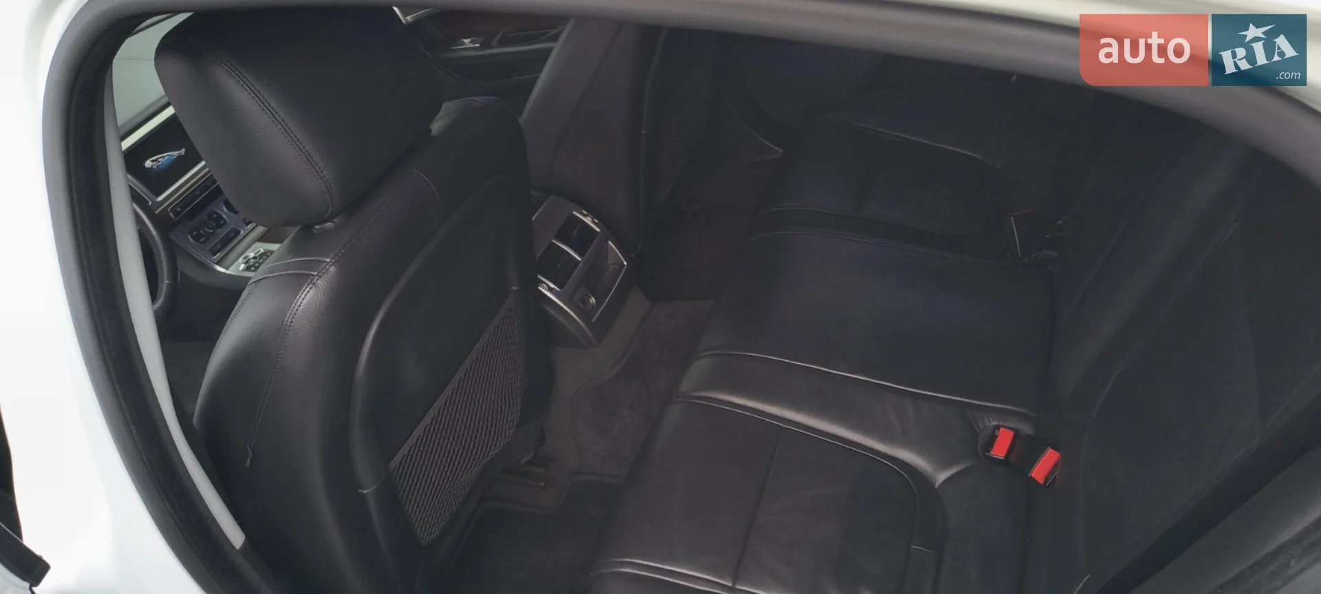 2014 Jaguar XF - мініатюра 3