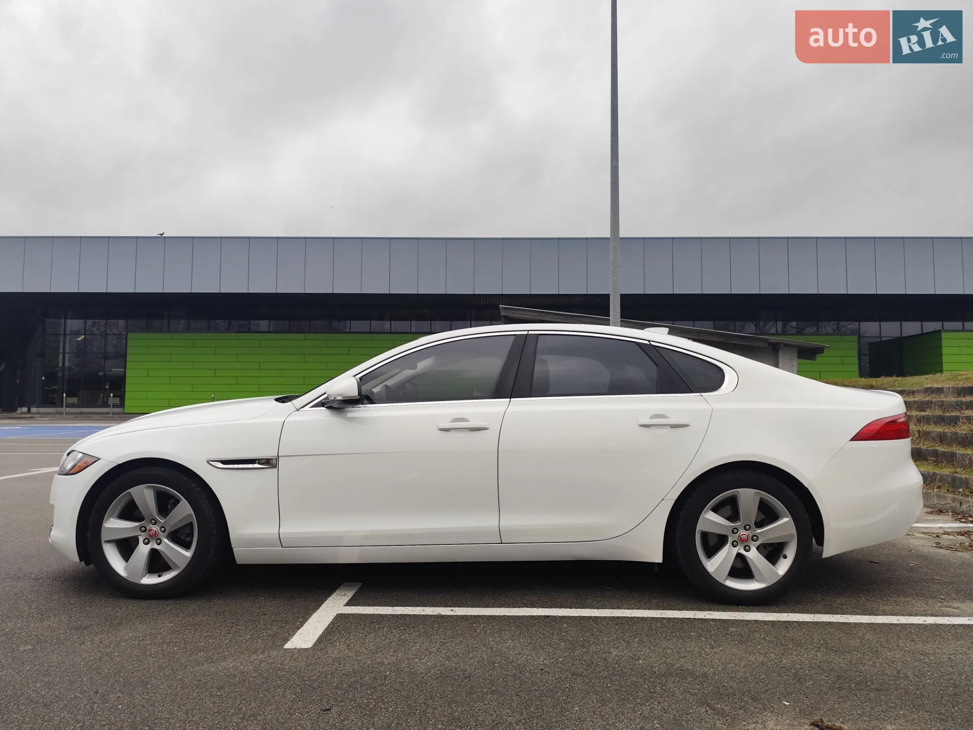 2017 Jaguar XF - мініатюра 6