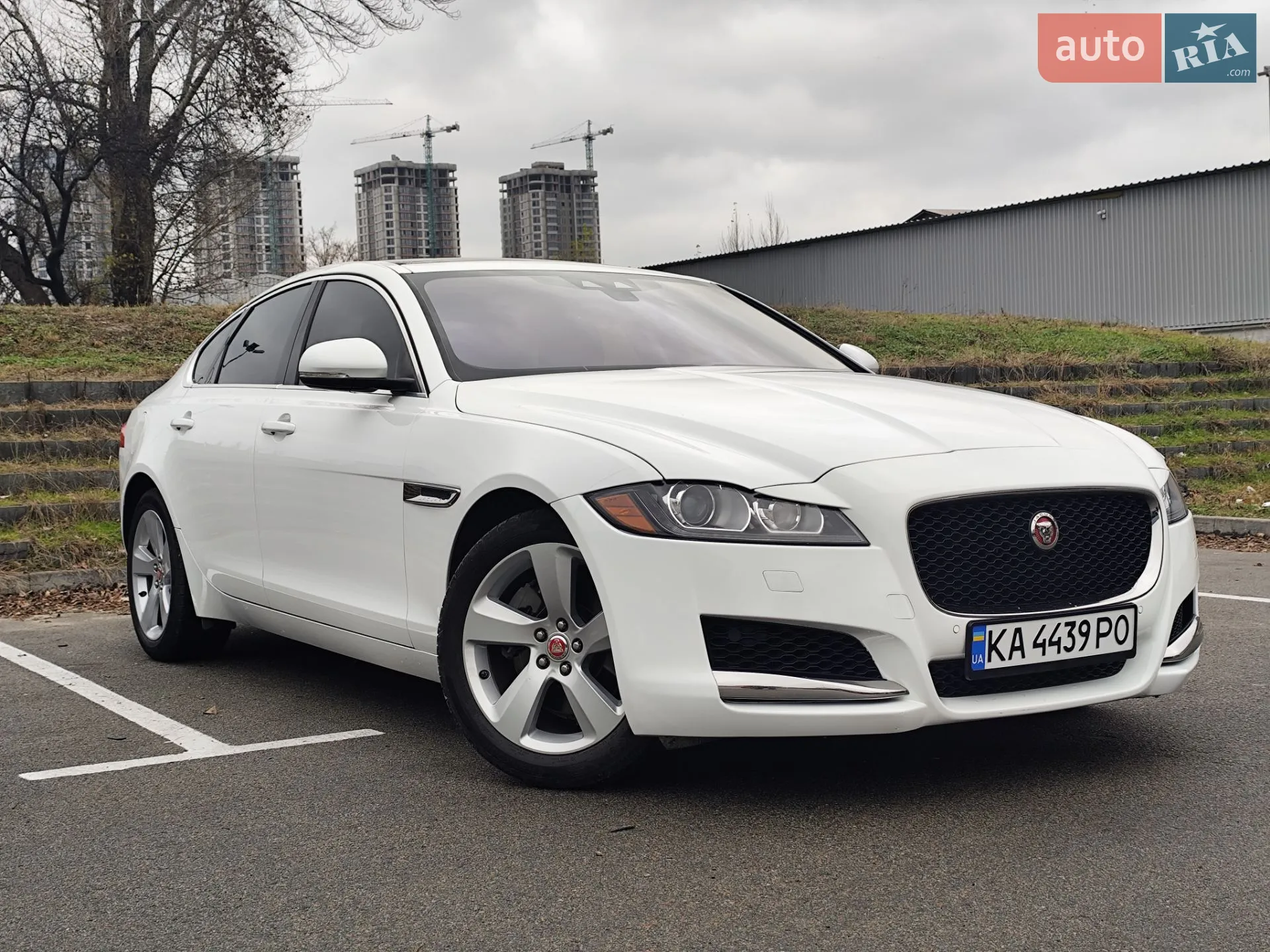 2017 Jaguar XF - фото 1