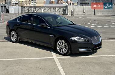 Седан Jaguar XF 2012 в Києві