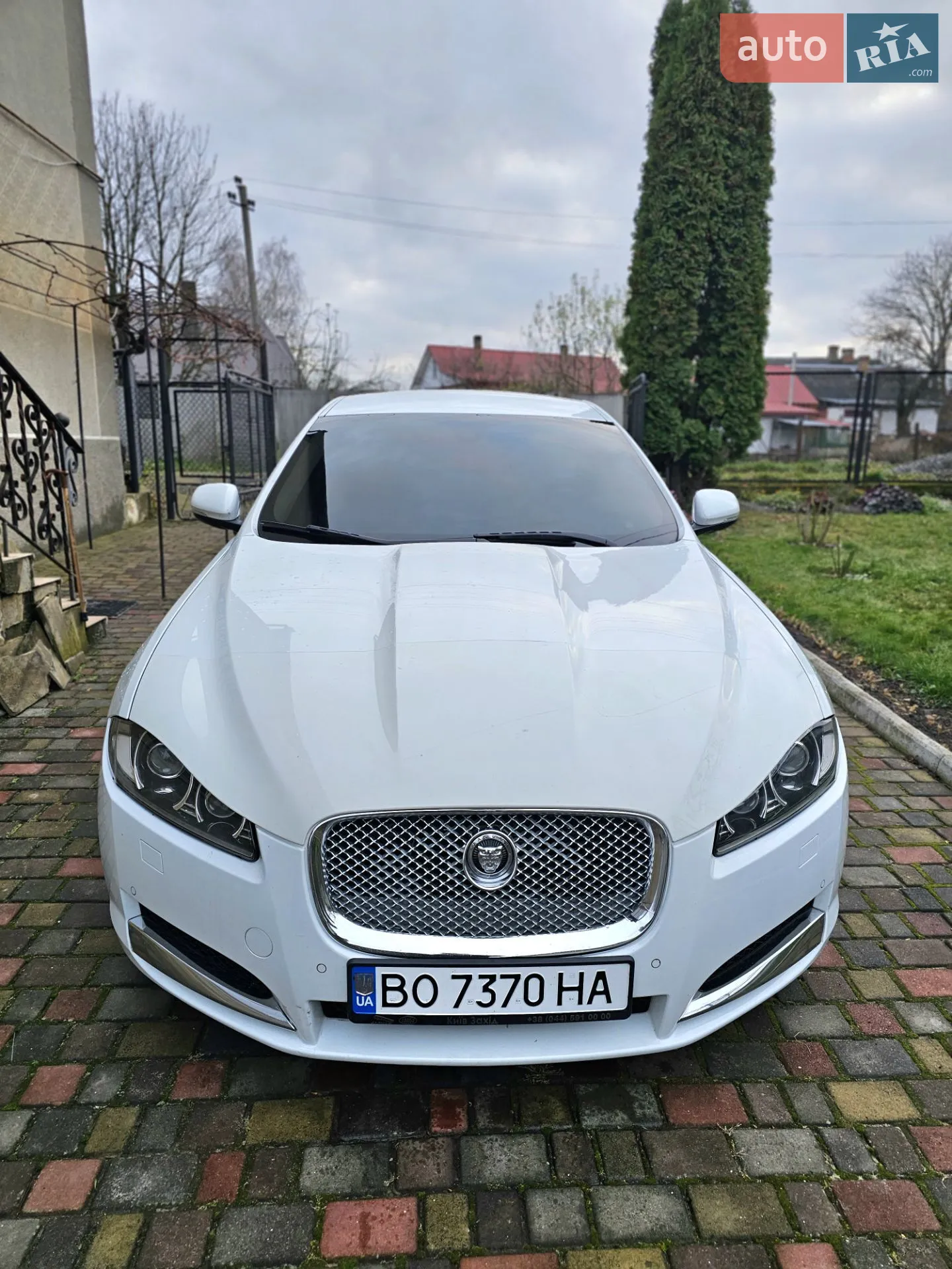 2012 Jaguar XF - мініатюра 4