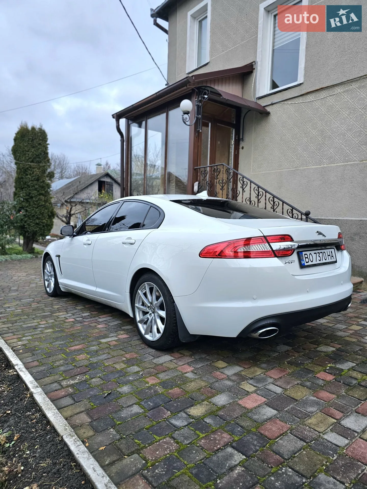 2012 Jaguar XF - мініатюра 17
