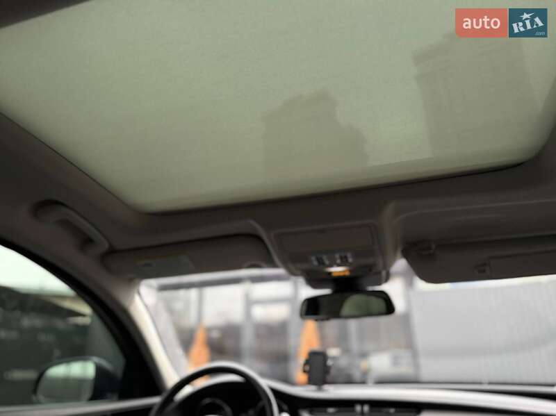 Седан Jaguar XF 2016 в Киеве фото 33 Седан Jaguar XF 2016 в Киеве