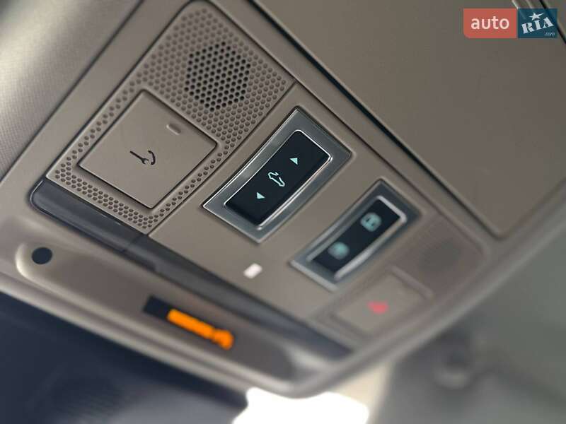 Седан Jaguar XF 2016 в Киеве фото 30 Седан Jaguar XF 2016 в Киеве