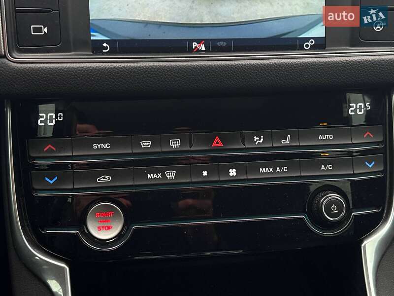 Седан Jaguar XF 2016 в Киеве фото 25 Седан Jaguar XF 2016 в Киеве