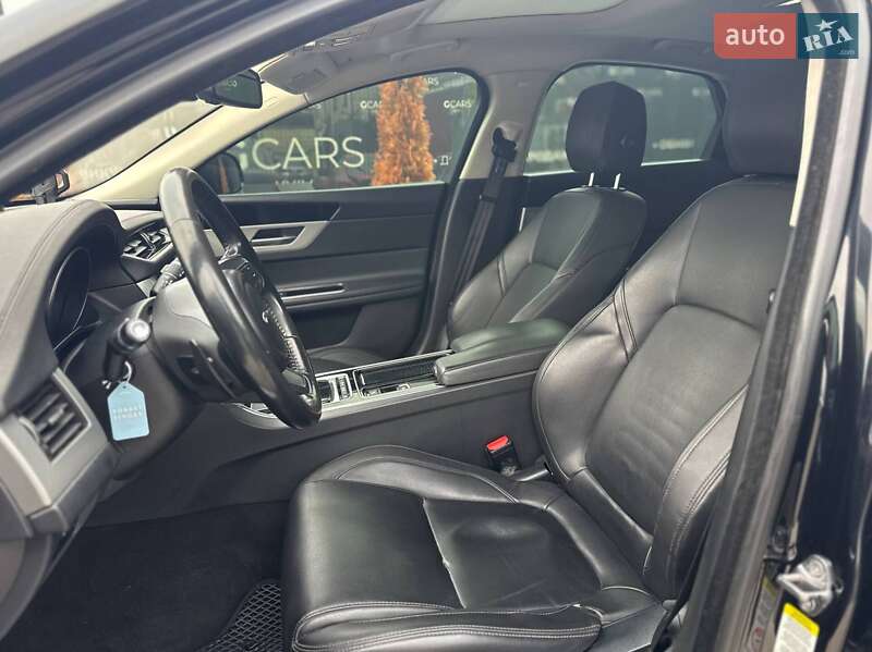 Седан Jaguar XF 2016 в Киеве фото 18 Седан Jaguar XF 2016 в Киеве