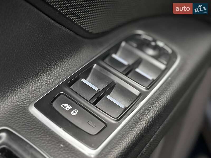 Седан Jaguar XF 2016 в Киеве фото 15 Седан Jaguar XF 2016 в Киеве