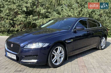 Седан Jaguar XF 2016 в Києві
