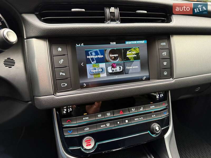 Седан Jaguar XF 2017 в Киеве фото 22 Седан Jaguar XF 2017 в Киеве