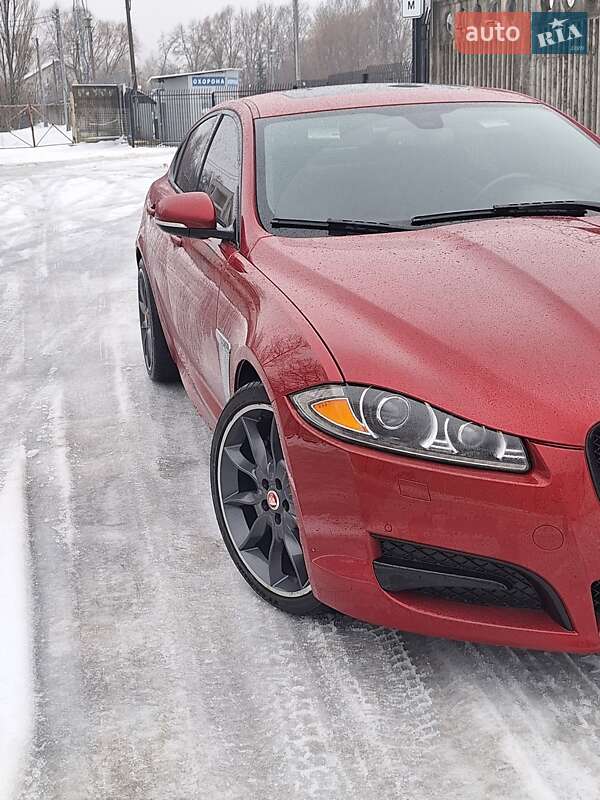 Седан Jaguar XF 2015 в Борисполе