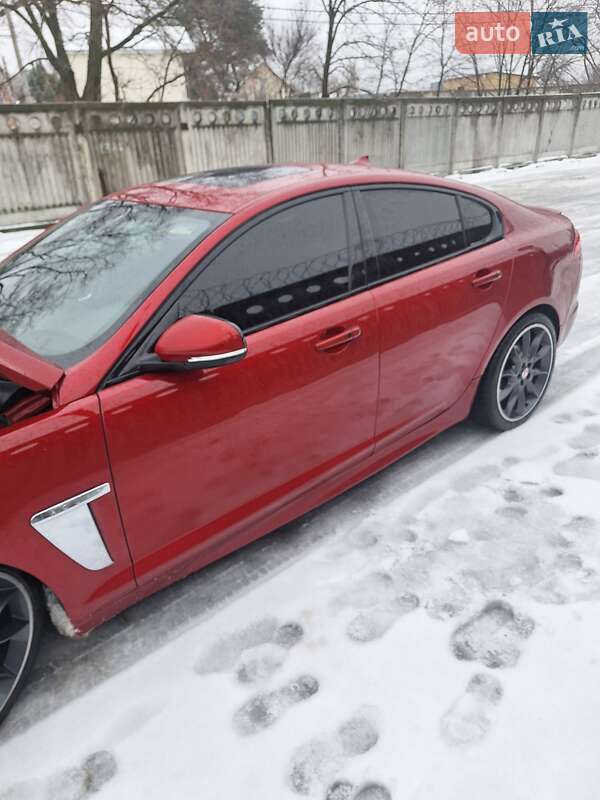 Седан Jaguar XF 2015 в Борисполе