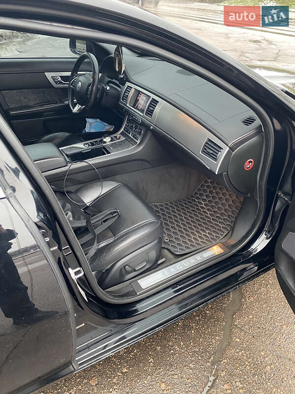 Седан Jaguar XF 2012 в Кропивницком фото 35 Седан Jaguar XF 2012 в Кропивницком