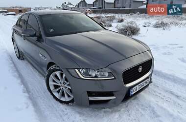 Седан Jaguar XF 2016 в Києві