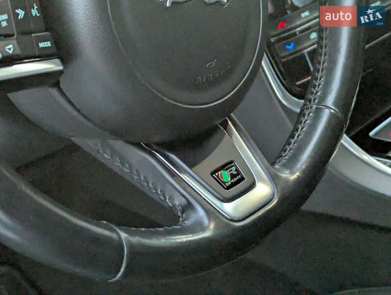 Седан Jaguar XF 2016 в Млинове фото 57 Седан Jaguar XF 2016 в Млинове