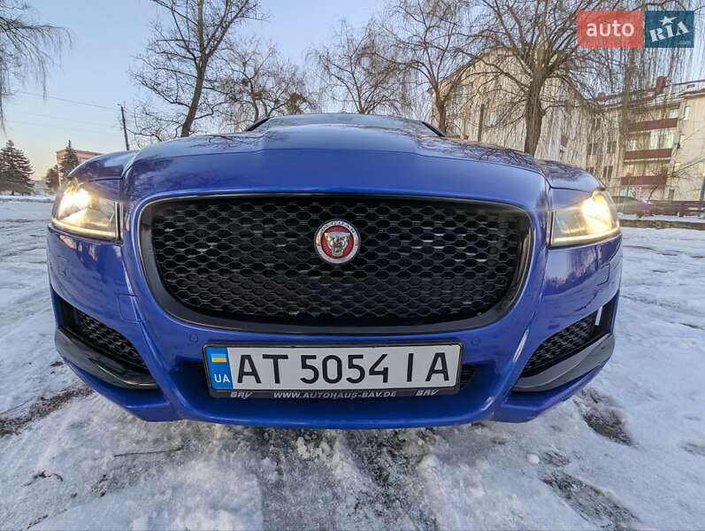 Седан Jaguar XF 2016 в Млинове фото 75 Седан Jaguar XF 2016 в Млинове