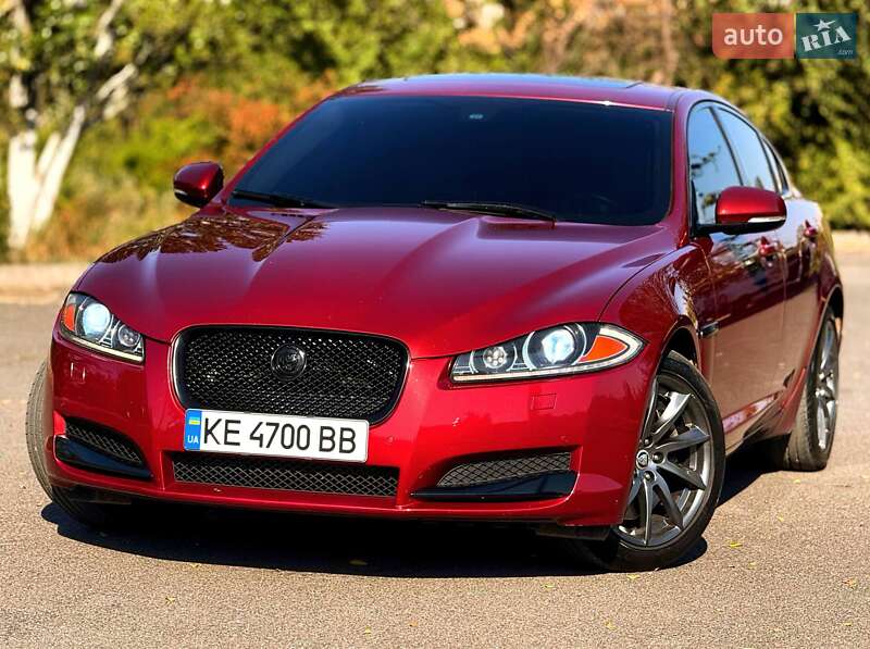 Jaguar XF 2012