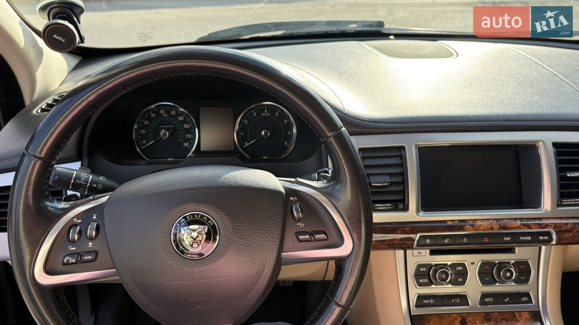 2014 Jaguar XF - мініатюра 32