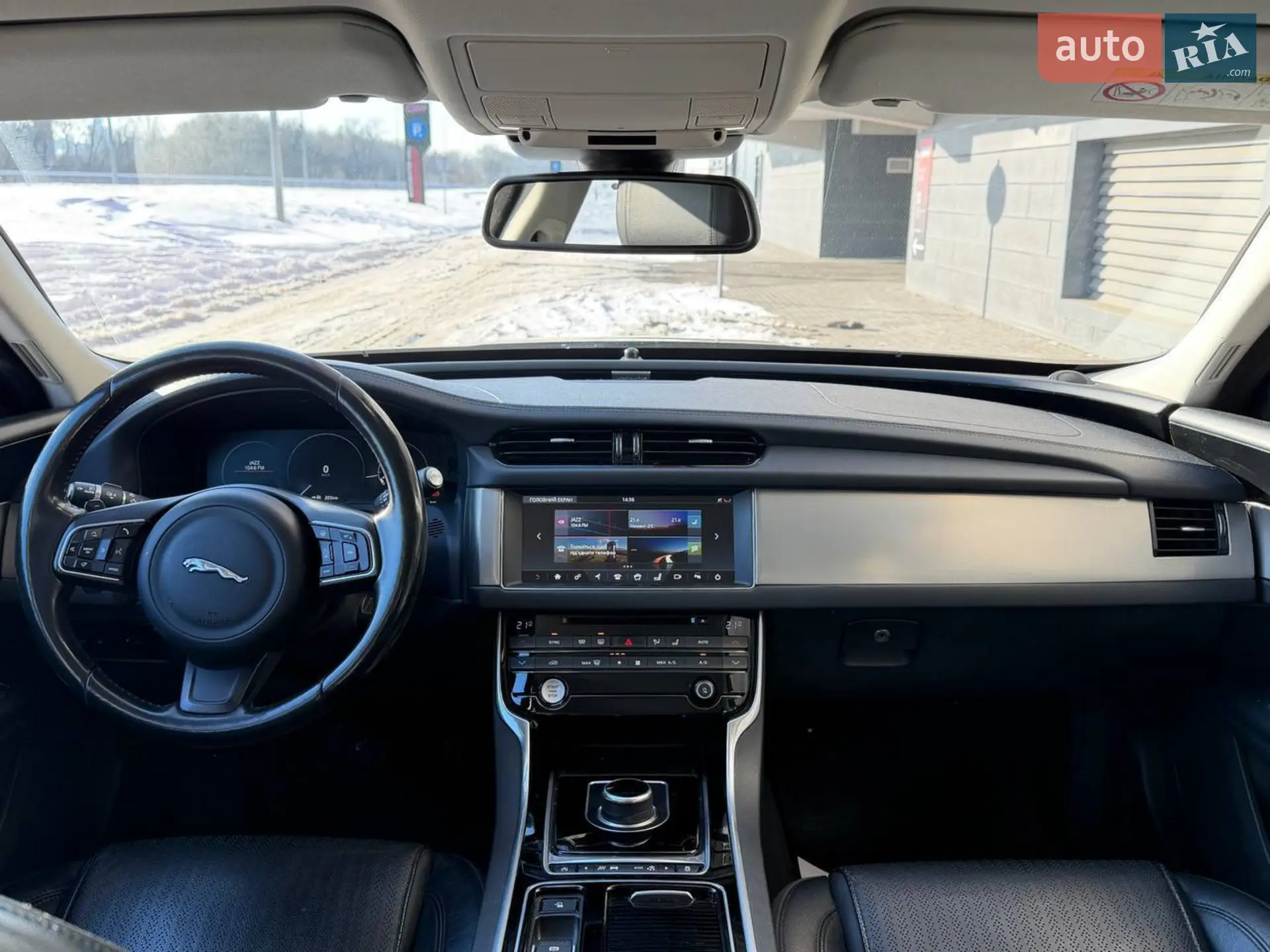 2016 Jaguar XF - мініатюра 9