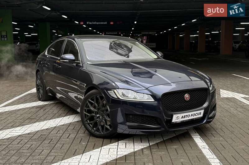 Jaguar XF 2016