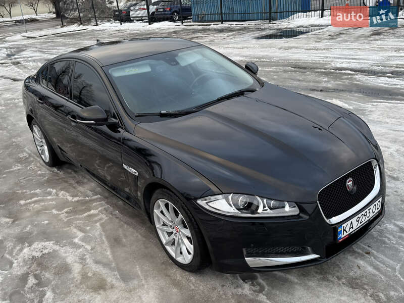 Седан Jaguar XF 2014 в Киеве