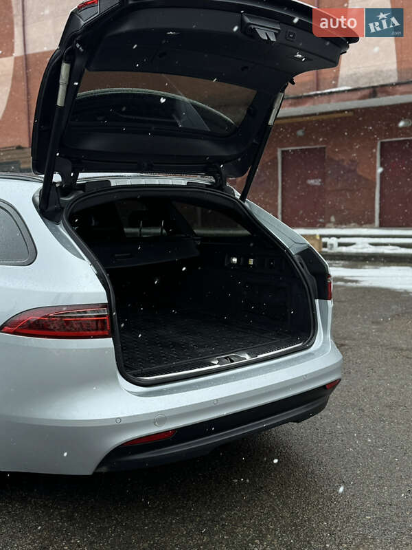 Универсал Jaguar XF 2018 в Бурштыне фото 49 Универсал Jaguar XF 2018 в Бурштыне