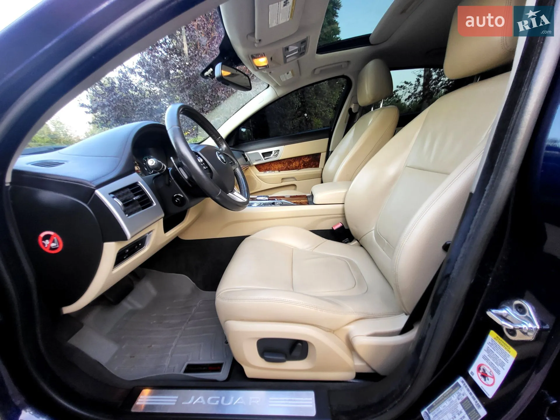 2013 Jaguar XF - мініатюра 12