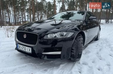 Седан Jaguar XF 2018 в Вараші