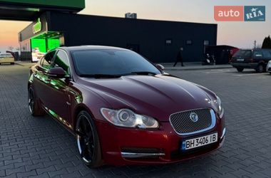 Седан Jaguar XF 2012 в Одесі