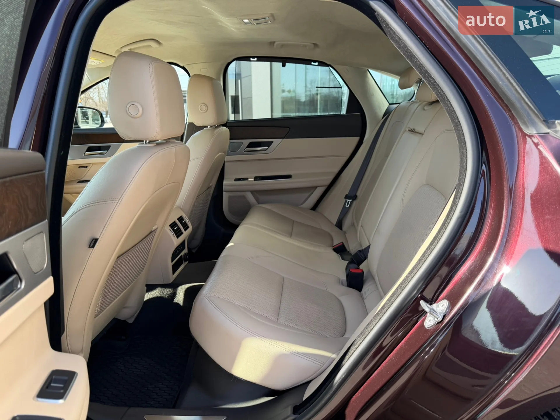 2019 Jaguar XF - мініатюра 19