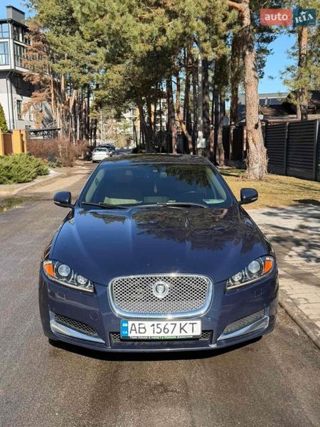 Седан Jaguar XF 2013 в Києві