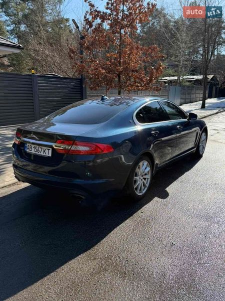 Седан Jaguar XF 2013 в Києві
