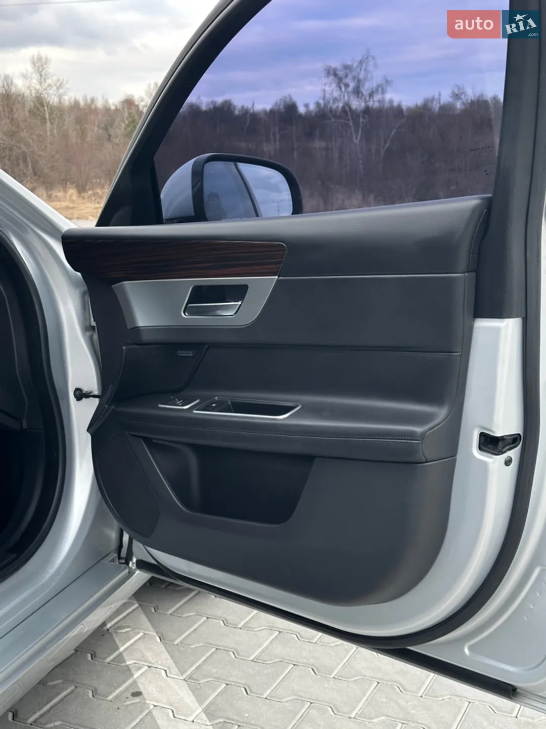 2016 Jaguar XF - мініатюра 38